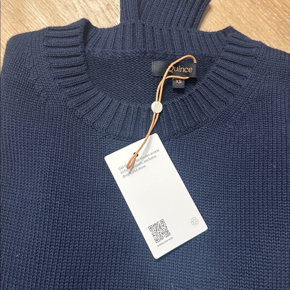 100% Organic Cotton Boyfriend Crew Sweater - Picture 3 of 3